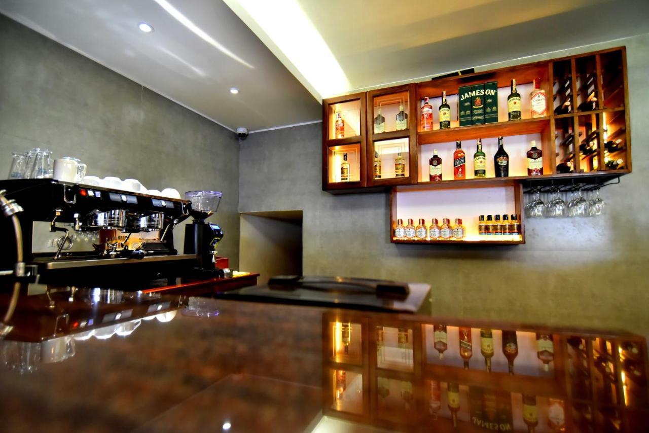 Victoria Mews Hotel كامبالا المظهر الخارجي الصورة