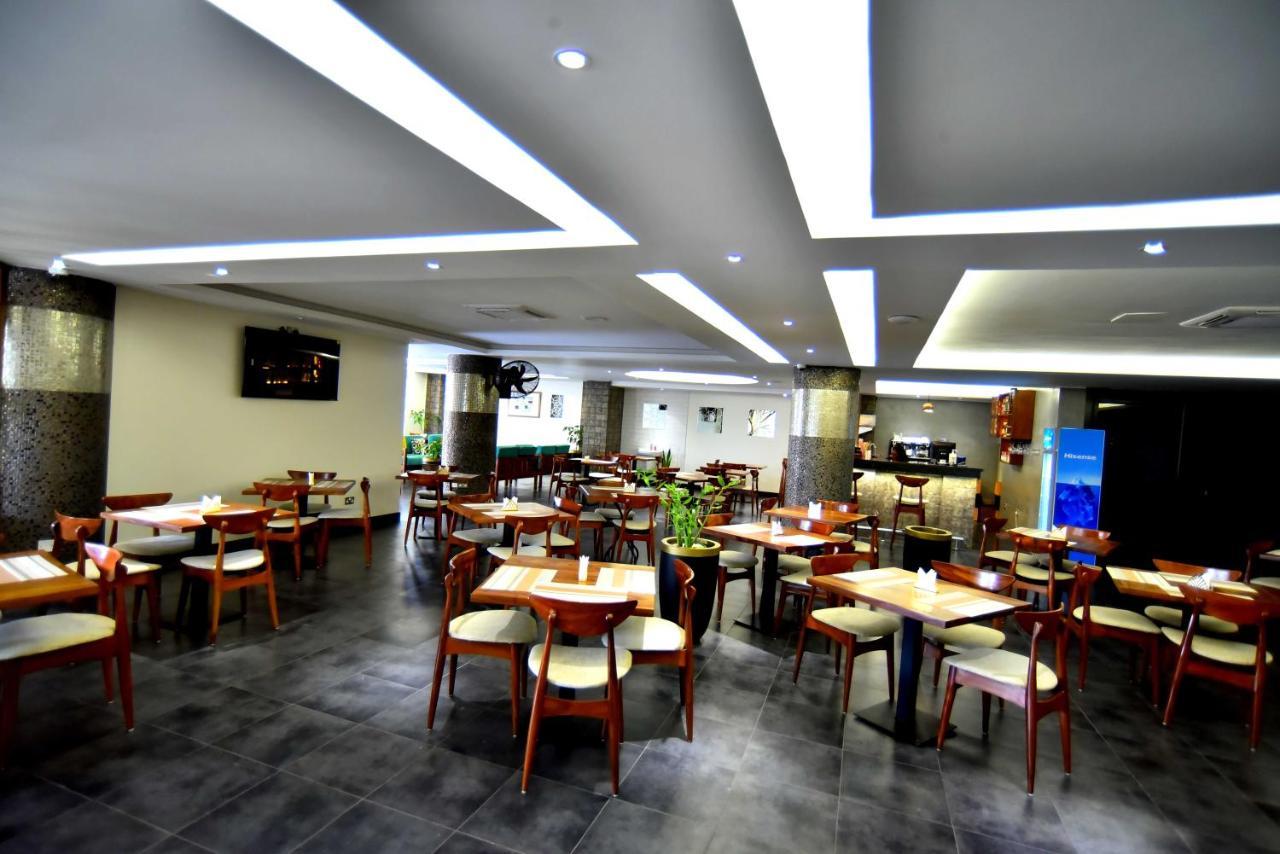Victoria Mews Hotel كامبالا المظهر الخارجي الصورة