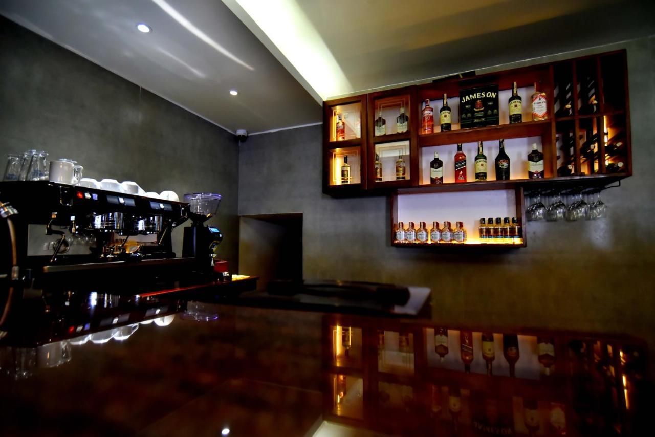 Victoria Mews Hotel كامبالا المظهر الخارجي الصورة