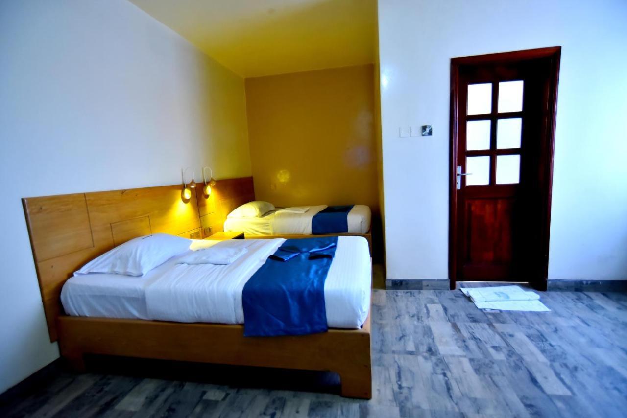 Victoria Mews Hotel كامبالا المظهر الخارجي الصورة