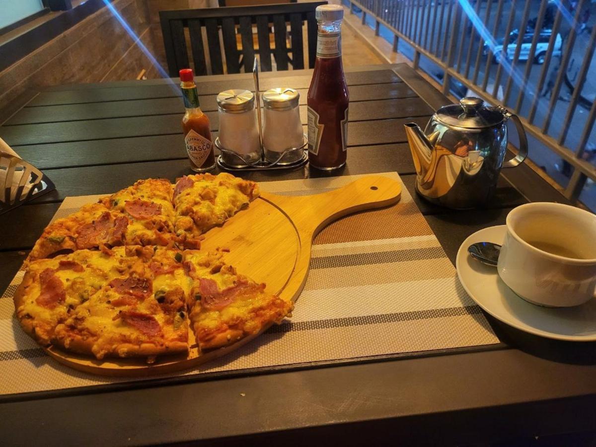 Victoria Mews Hotel كامبالا المظهر الخارجي الصورة