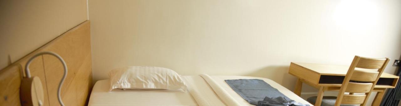 Victoria Mews Hotel كامبالا المظهر الخارجي الصورة