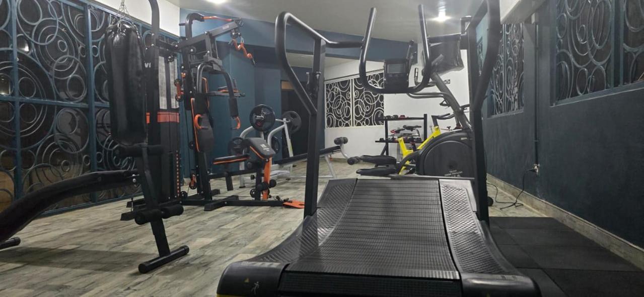 Victoria Mews Hotel كامبالا المظهر الخارجي الصورة